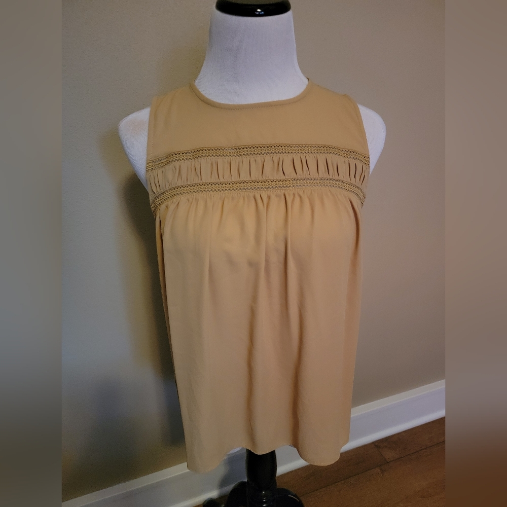 Sz. S Ann Taylor Elegant Mustard Sleeveless Blouse